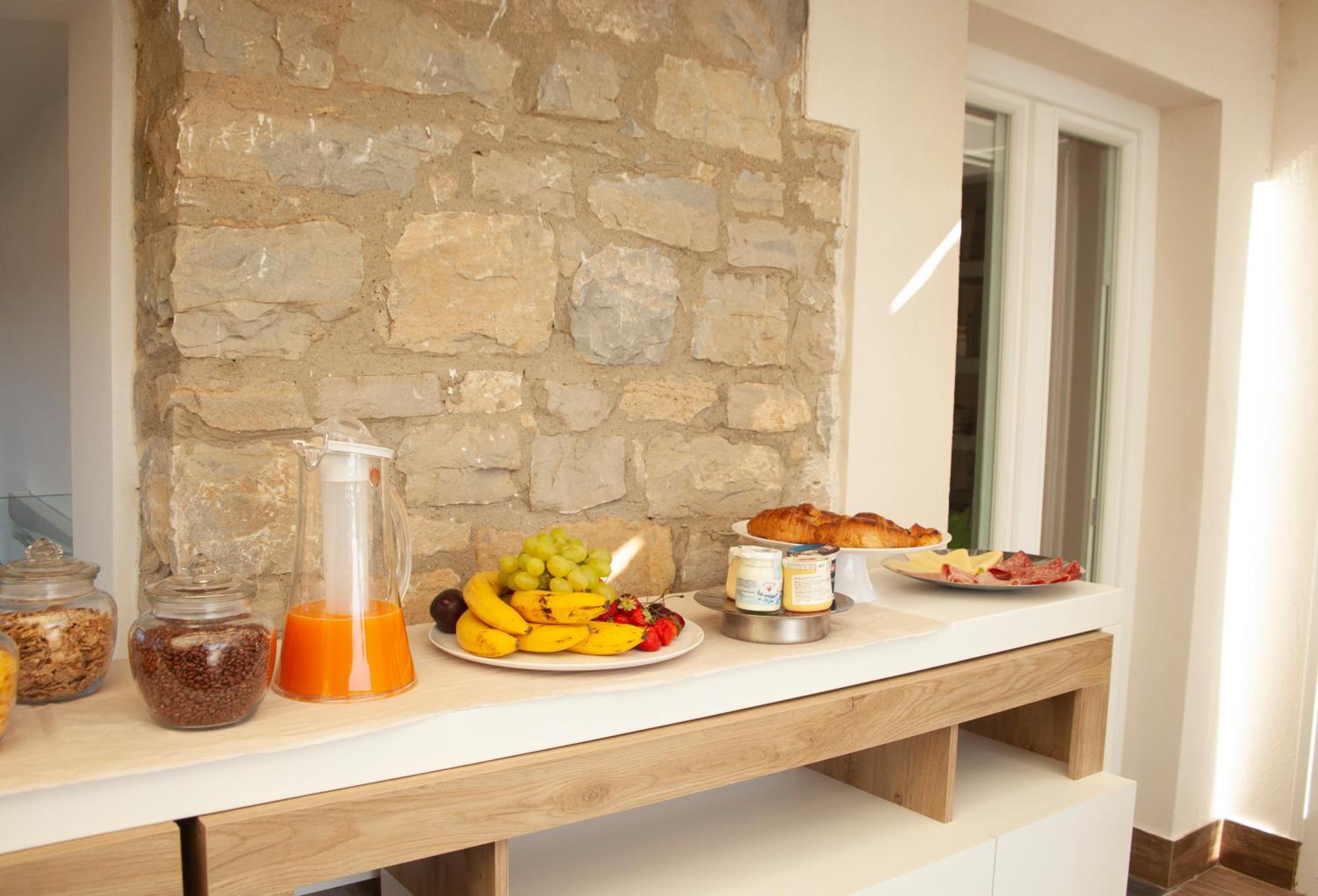 Aquamaris Design Suite & Spa Paestum Ngoại thất bức ảnh