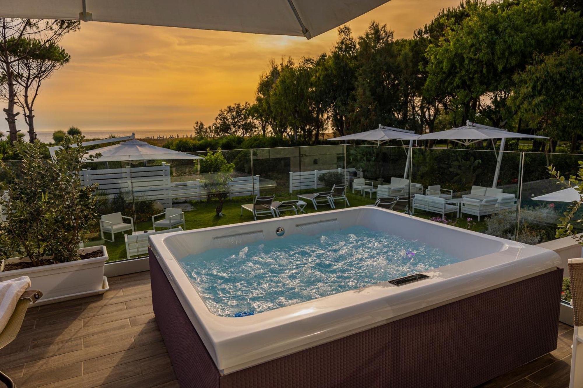 Aquamaris Design Suite & Spa Paestum Ngoại thất bức ảnh